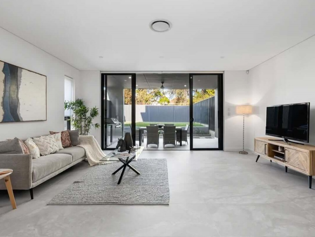 15 Yukka Road Regents Park -3